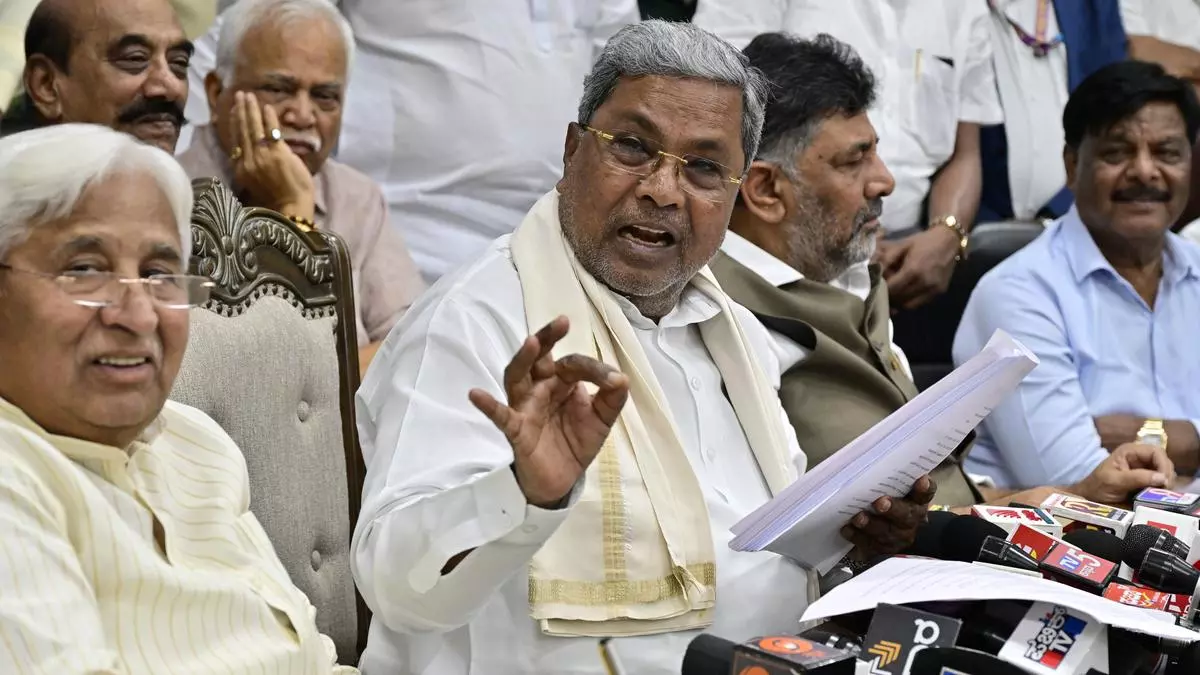 Siddaramaiah faces setback as HC quashes his petition against Governor