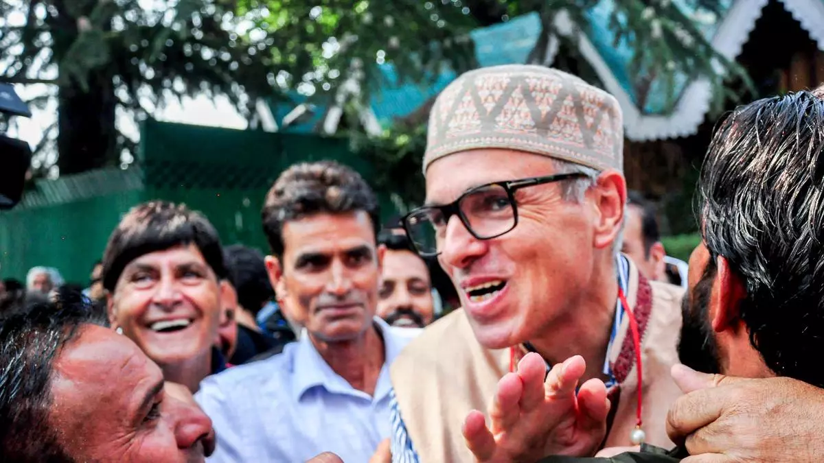 Omar bats for conciliation over confrontation with Centre 