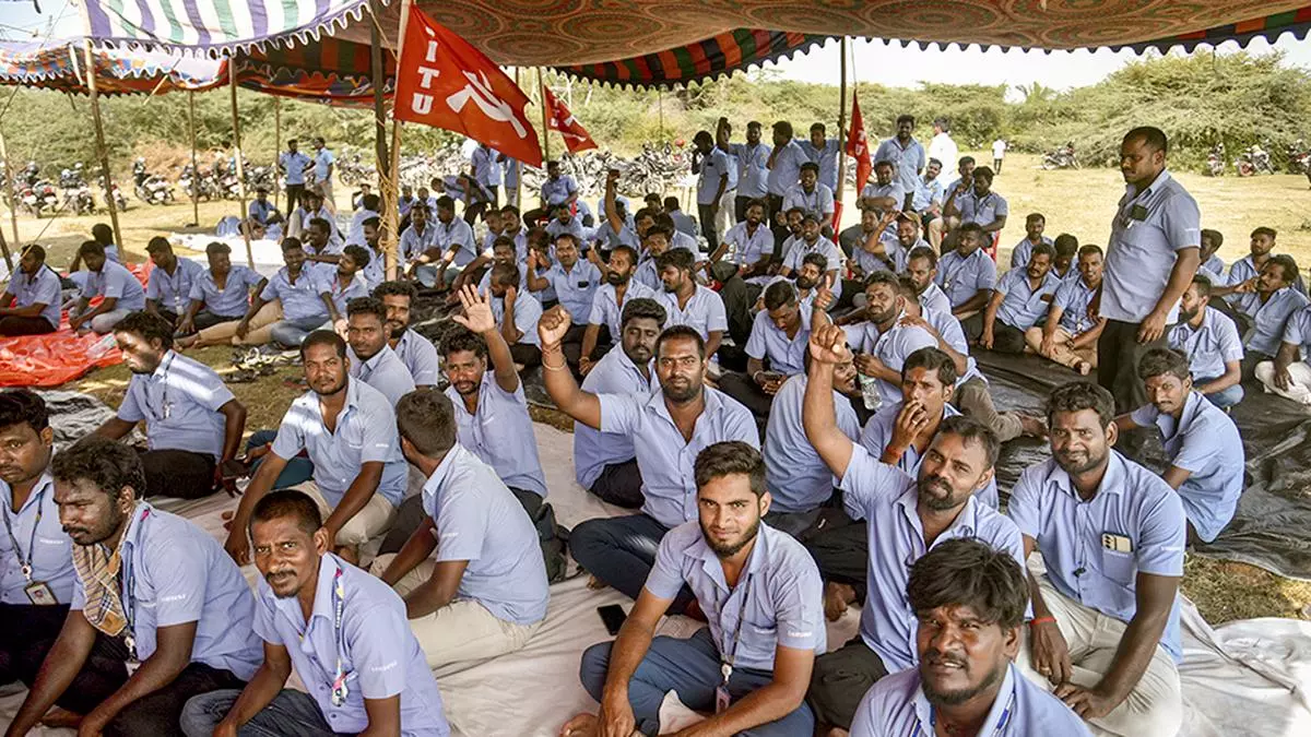 TN Industries Minister holds meeting with Samsung officials on workers strike